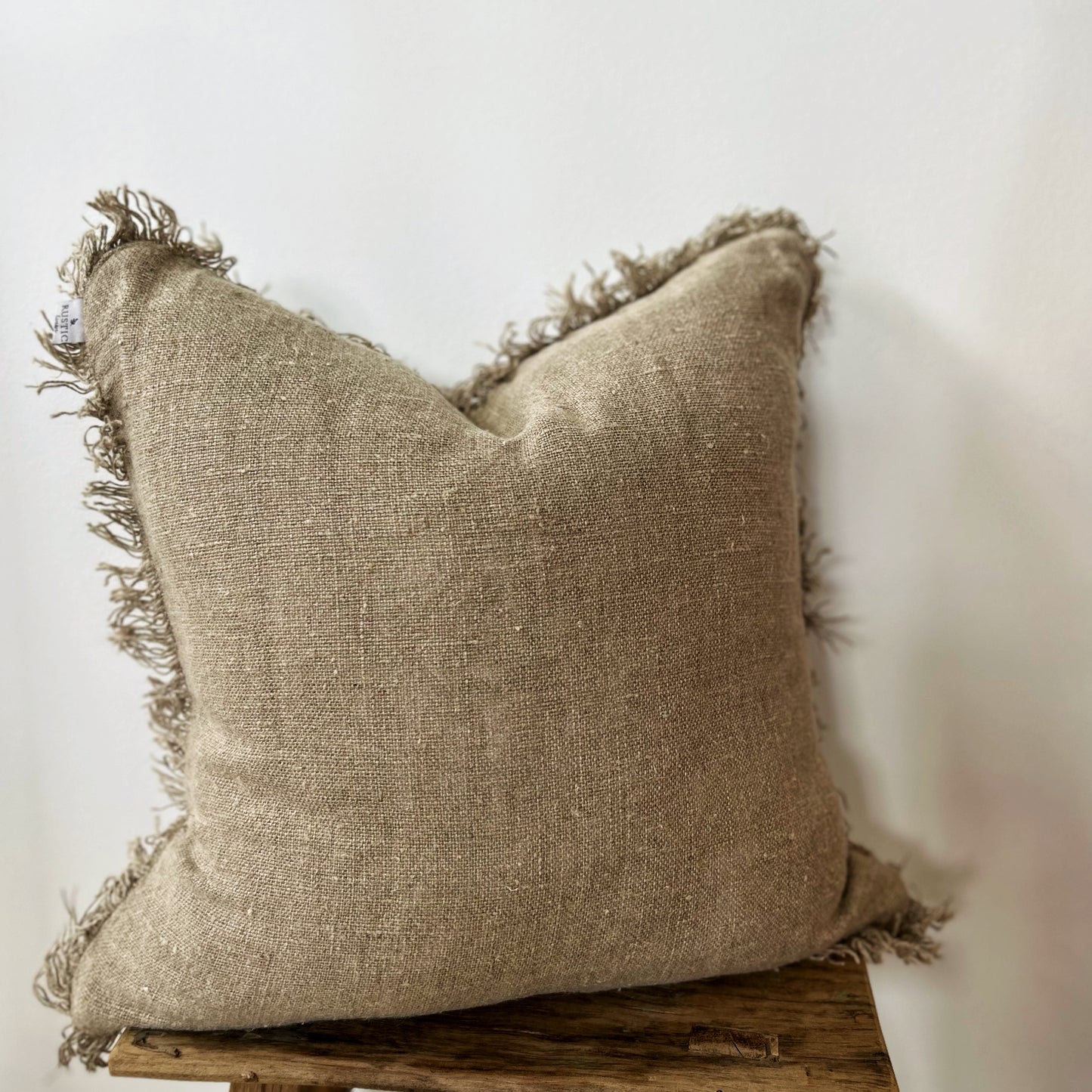 Iris Cushion